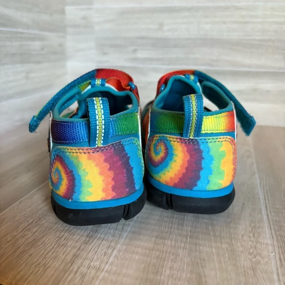 Keen Seacamp I| CNX Youth Sandals Sz 4 Vivid Blue Original Tie Dye Toggle EUC
